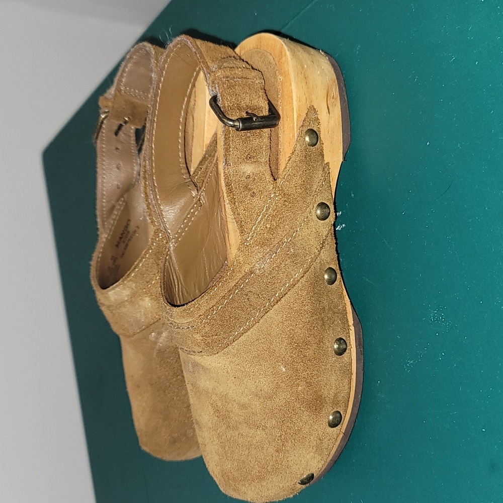 Clogs - Picture 3 of 7